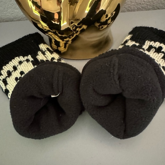 NWT Nepal Handmade Zen Jen Skull Fingerless Wool Mittens W/ Soft Lining,One Size - Picture 5 of 9